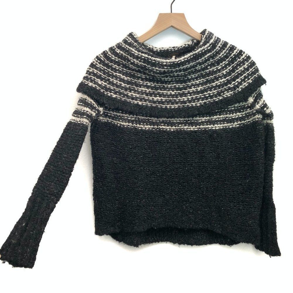 Free People Grey & White Knit Sweater - Size XS